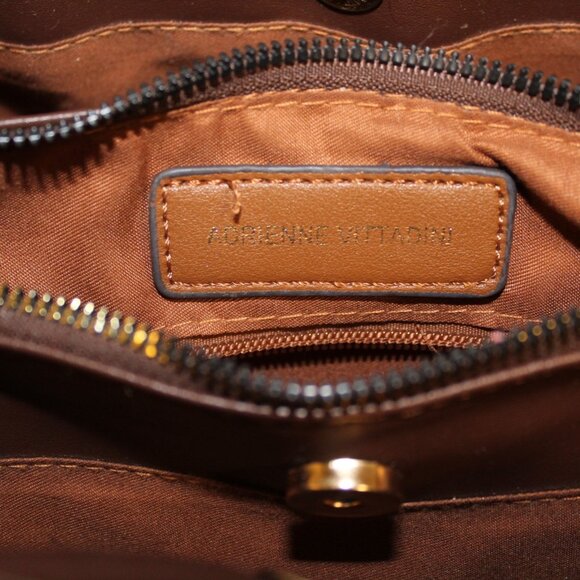 Purse  -001 - Picture 4 of 4